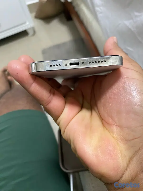 celulares y tabletas - IPhone 13 pro max  3