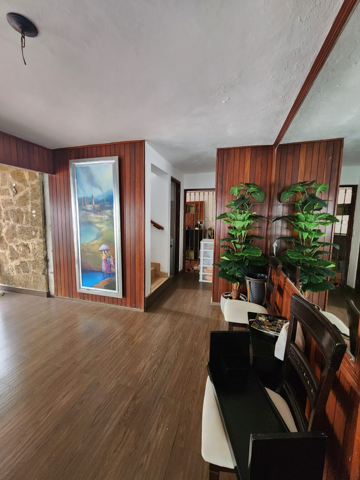 casas - Vendo casa en Avenida Independencia  8