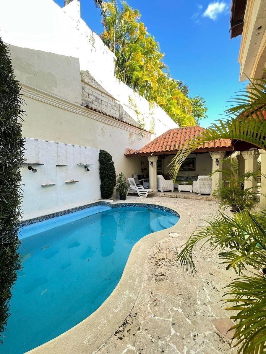 casas - Casa en Alquiler en Altos arroyo Hondo III 2