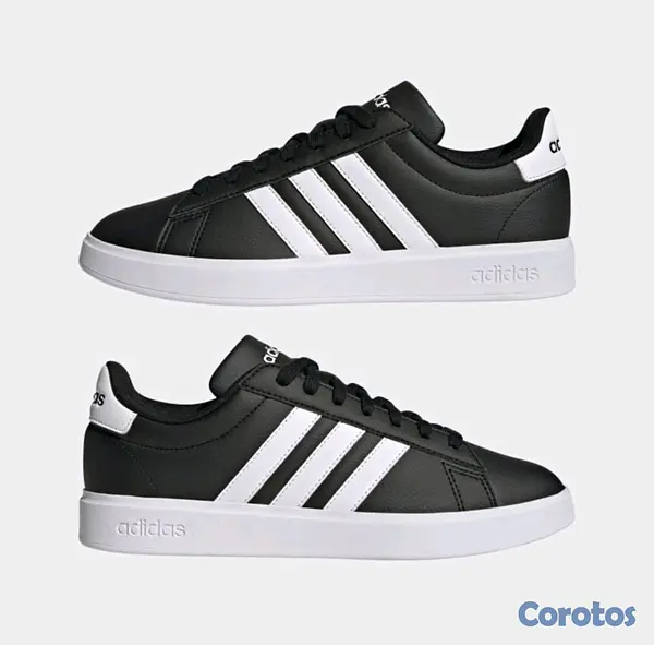 zapatos para hombre - Tennis adidas originales
Size 8.5 3