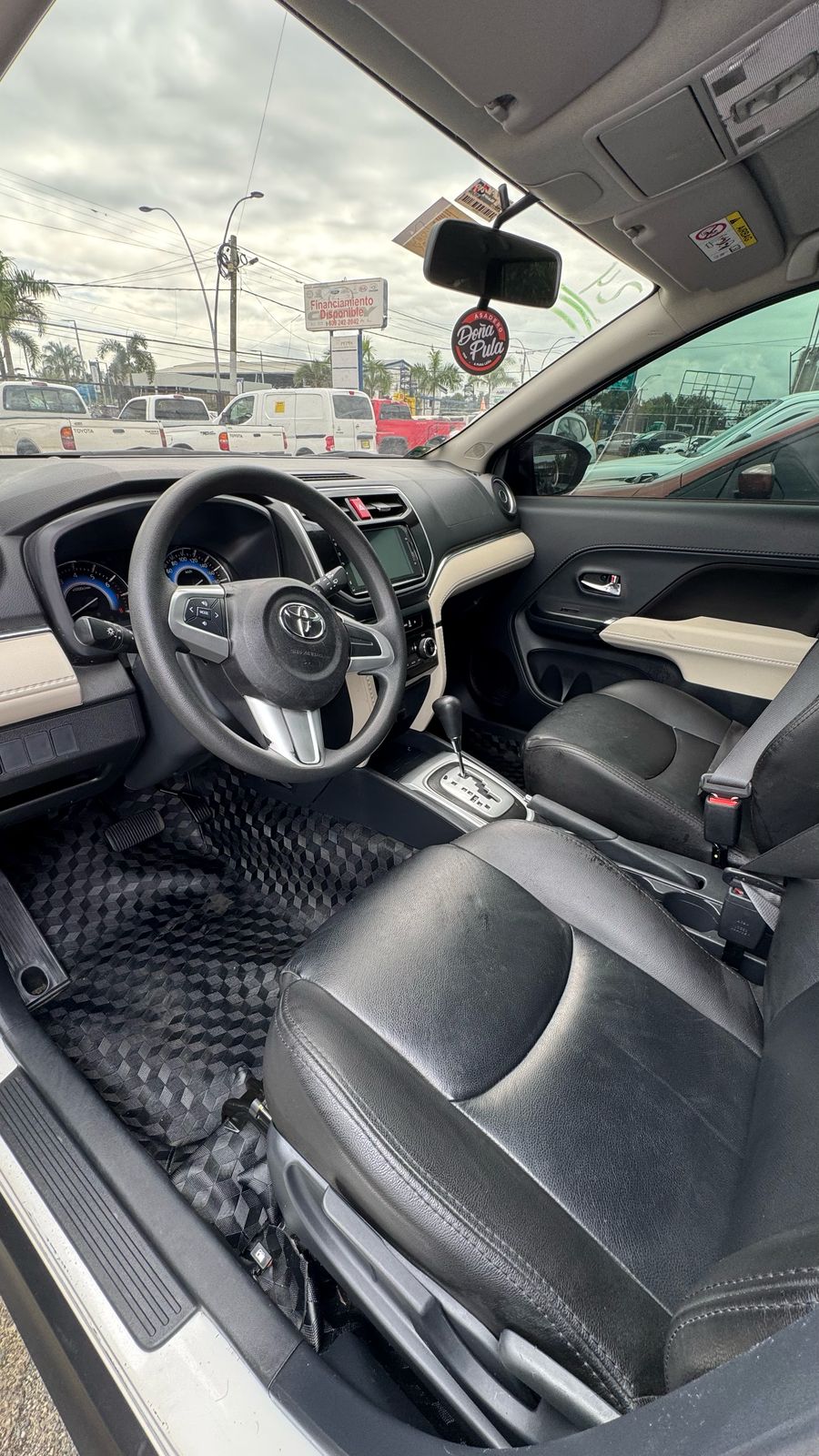 jeepetas y camionetas - Toyota rush 2024 6
