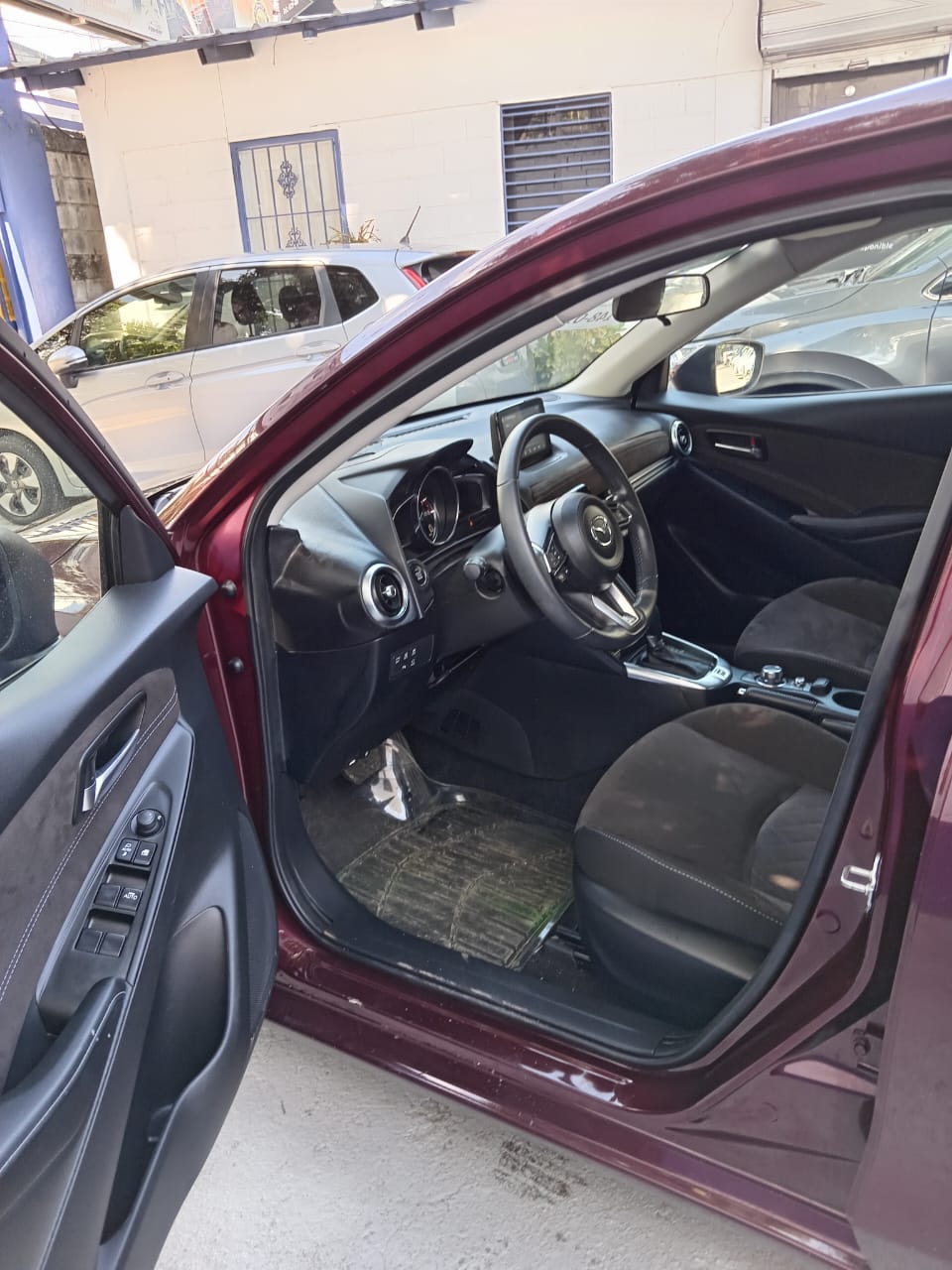 carros - MAZDA DEMIO 7