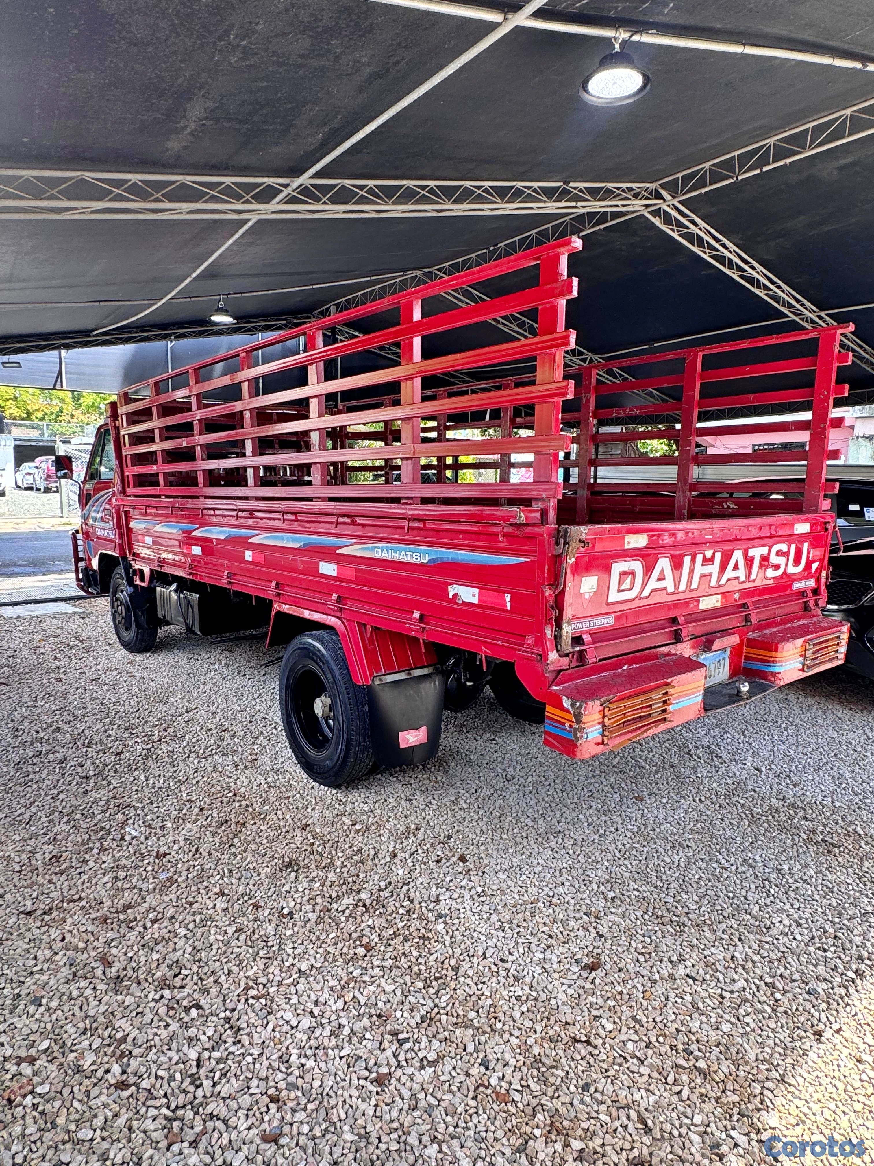 camiones y vehiculos pesados - CAMION DAIHATSU DELTA CAMA LARGA 2007 4
