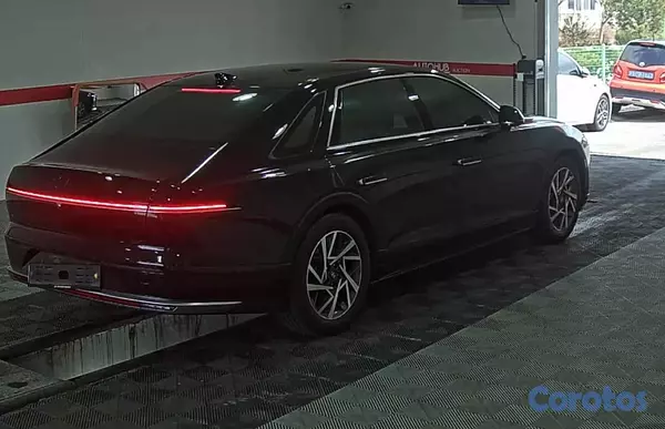 carros - HYUNDAI GRANDEUR 2023 NEGRO 6
