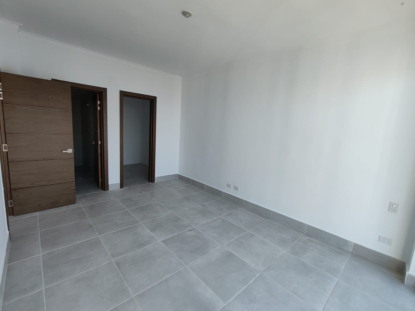 apartamentos - Apartamento en venta nuevo y moderno en Piantini, piso alto, picuzzi, gimnasio 5