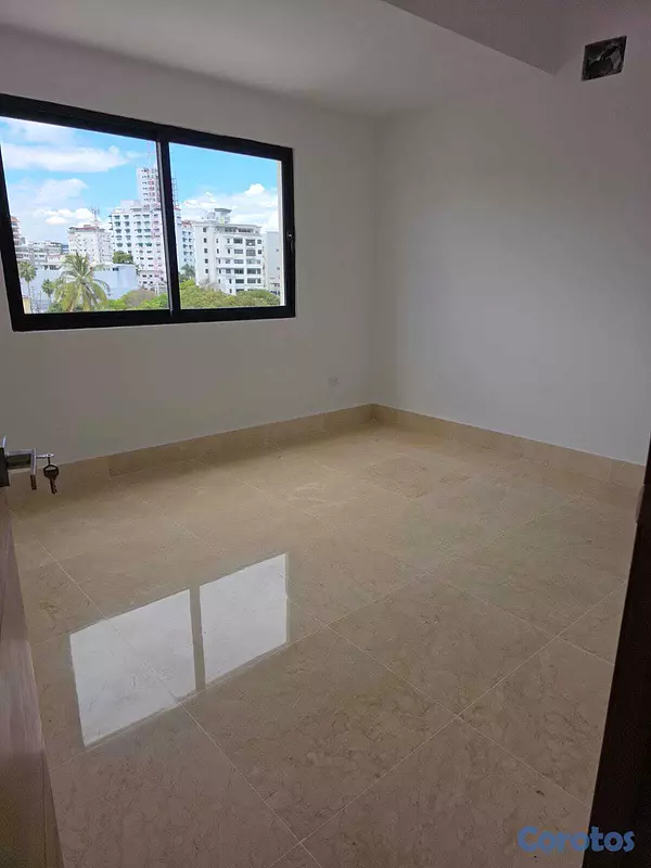 apartamentos - CACICAZGOS VENDE 2DA CON TERRAZA EXCLUSIVA TORRE  UBICACIÓN UNICA 10