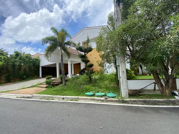 casas - Vendo casa de 2 niveles en Los Cerros de Arroyo Hondo 6