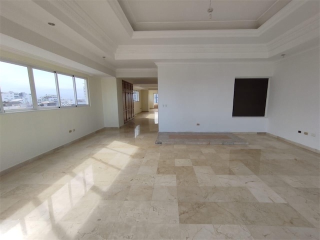 apartamentos - Venta de penthouse de 4 niveles con 622mts en la urbanización real  5