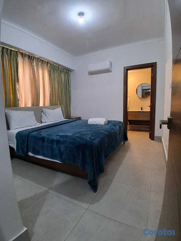 apartamentos - Apartamento Amueblado en piantini    US$ 3000  10