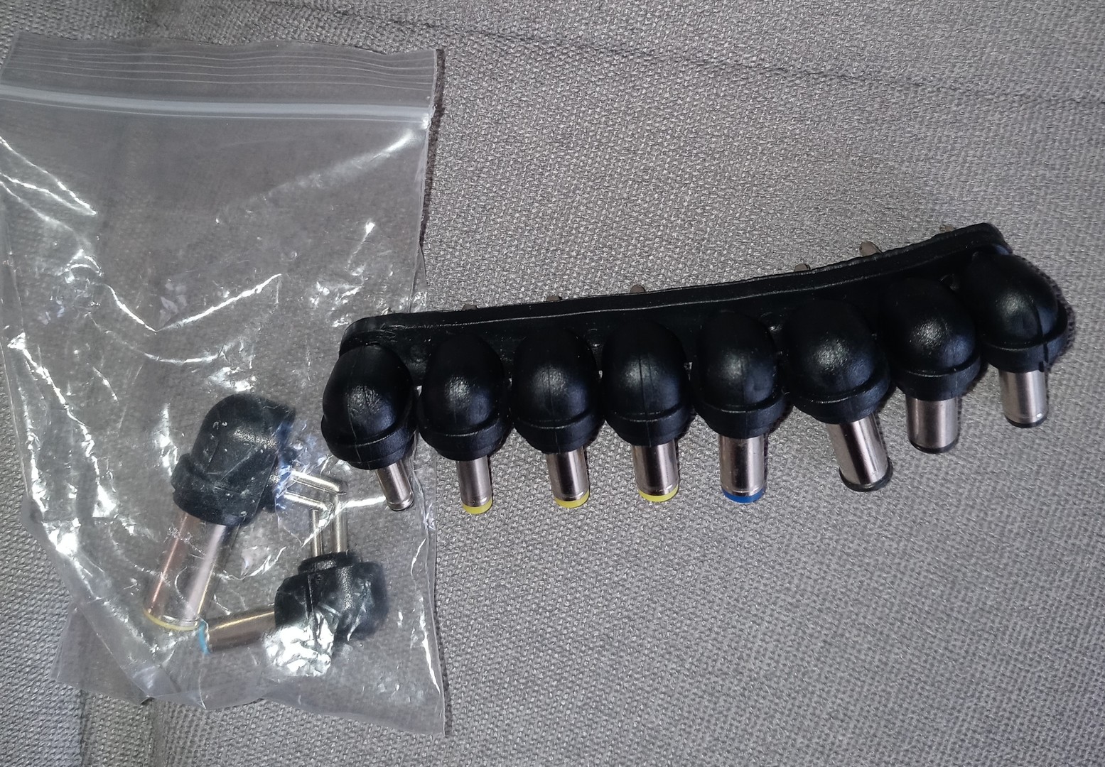 computadoras y laptops - CONECTORES PARA FUENTES DE LAPTOS 1