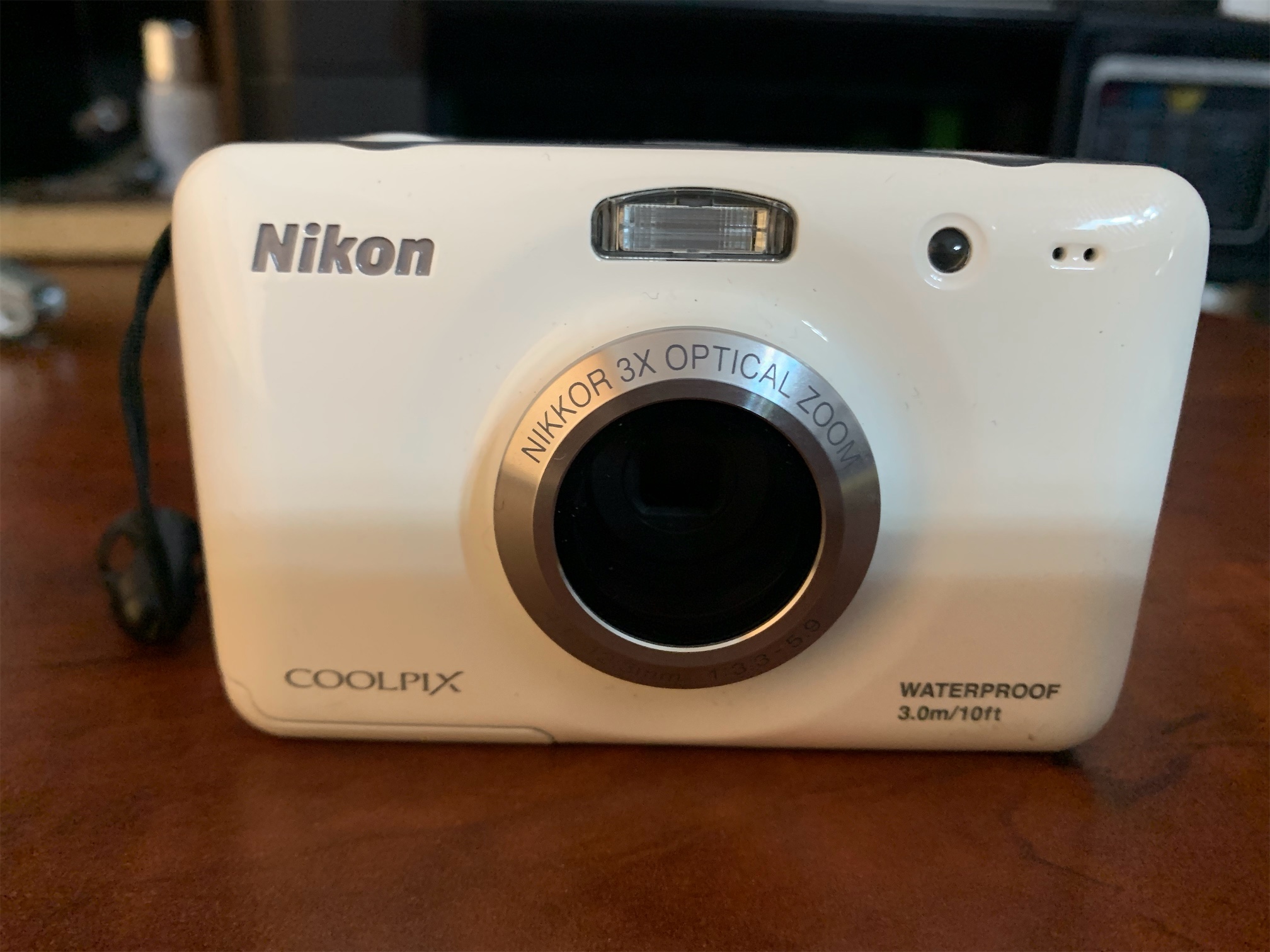 camaras y audio - Cámara Nikon Waterproof 