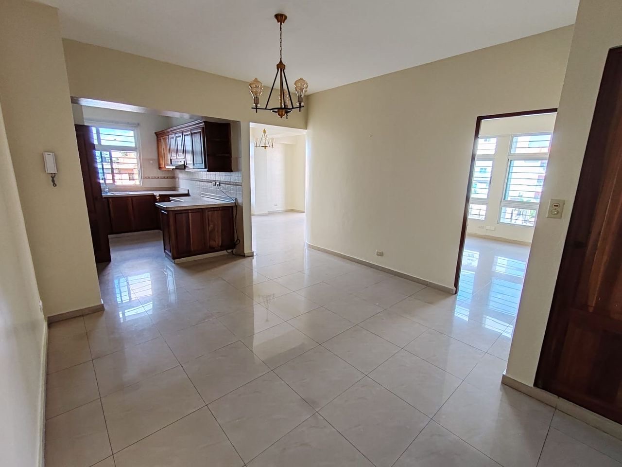 apartamentos - hermoso apartamento en una zona céntrica y tranquila en el renacimiento  1