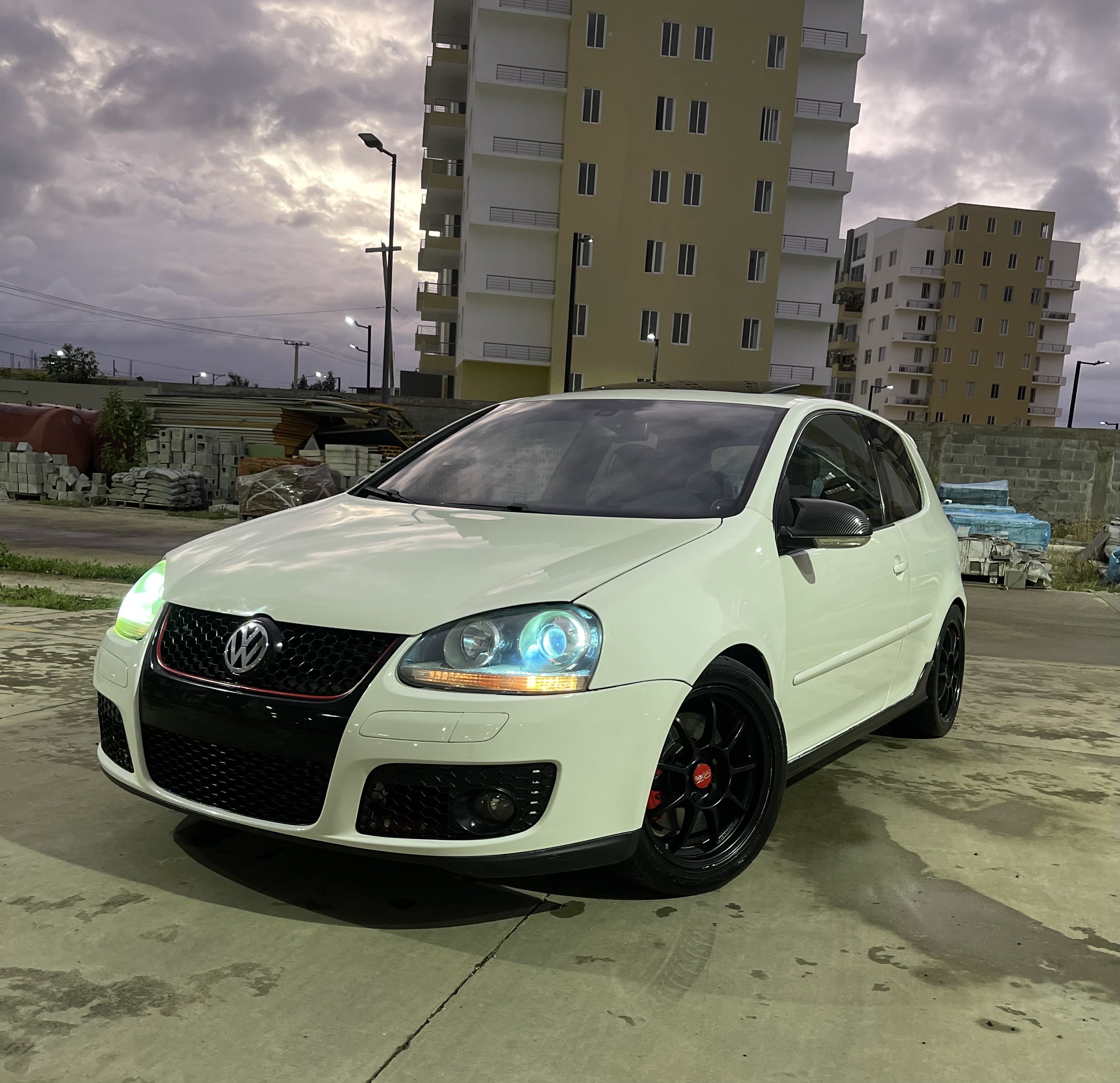 carros - Volkswagen Golf GTI 2008 0