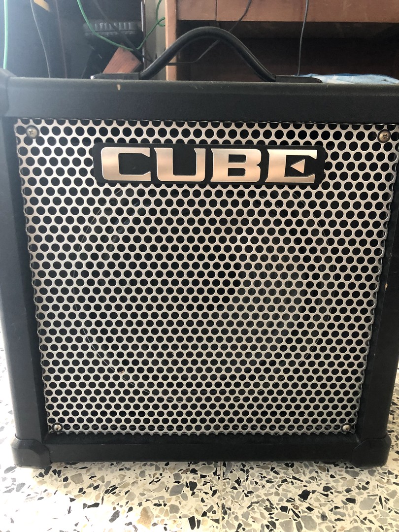 instrumentos musicales - Amplificador Multiefectos Roland Cube 40GX con Simulación de Amplificadores