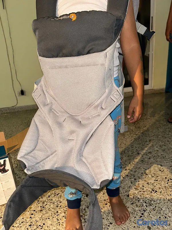 accesorios - Vendo Porta-bebé Cargador Ergobaby Como Nuevo! 10/ 5