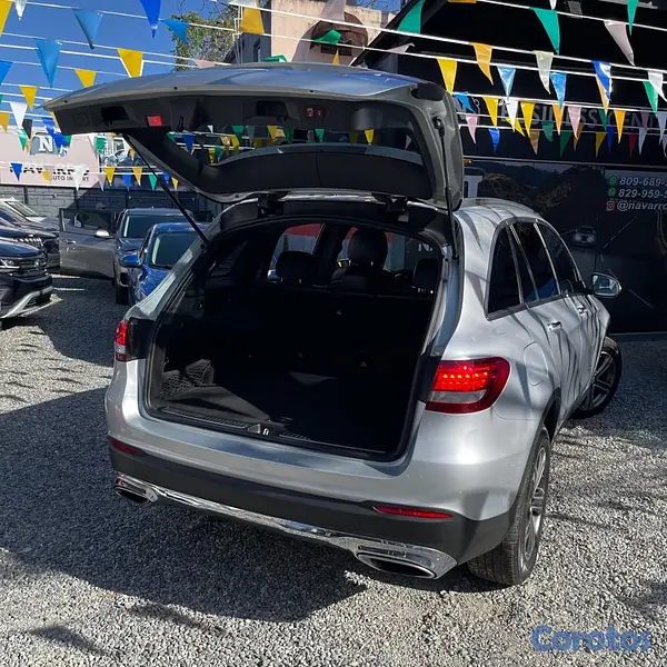 jeepetas y camionetas - MERCEDES BENZ GLC 300 4MATIC 2017 8