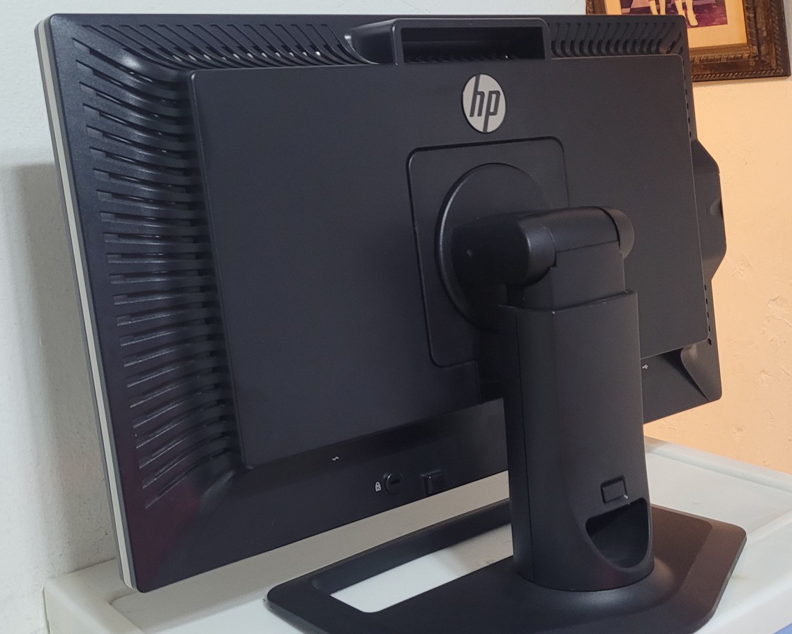 computadoras y laptops - Monitor hp 22 Pulg Full 1080p hdmi con 4 puertos usb 2