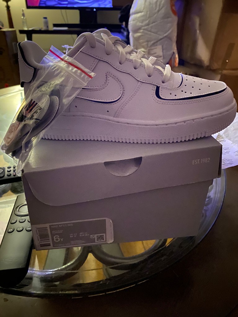 zapatos unisex - Tenis Nike Air Force 1 Original - Cosmic Clay (Size 6) Color Blanco