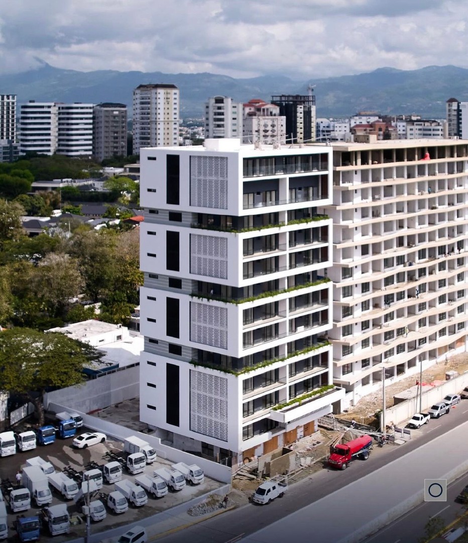 apartamentos - Exclusivo proyecto ubicado en Urbanización Rincón Largo centro de la ciudad  2