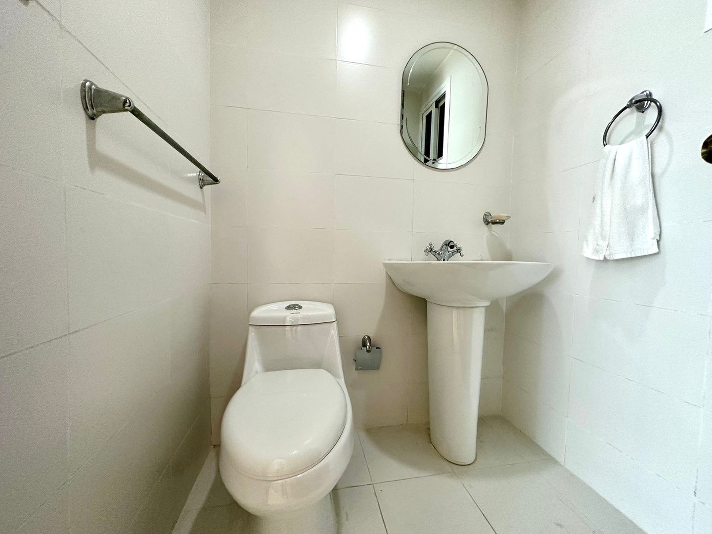 apartamentos - Apartamento con línea blanca en Naco  6