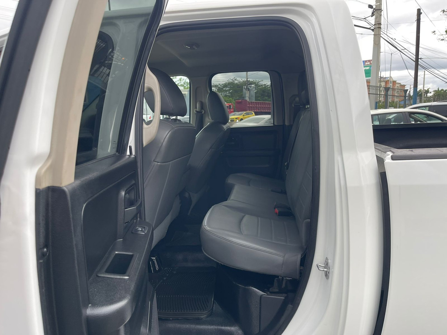 jeepetas y camionetas - Dodge Ram 1500 2019 4X4 V6 Recién Importado 6