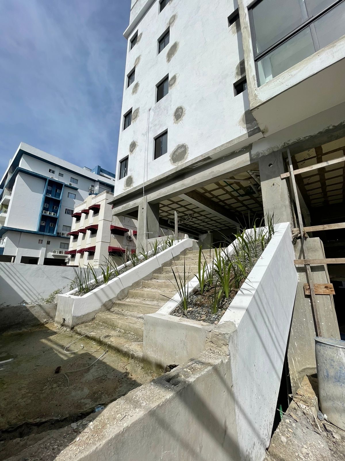 apartamentos - hermoso apartamento en una zona céntrica el en millon  6