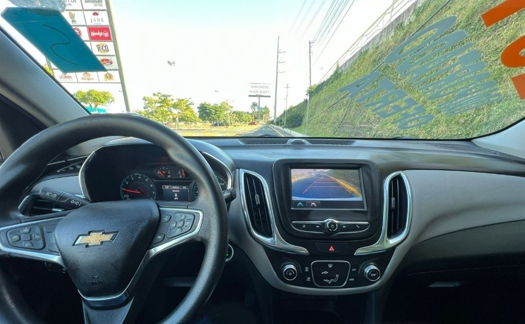 jeepetas y camionetas - 2018 Chevrolet Equinox LT  3