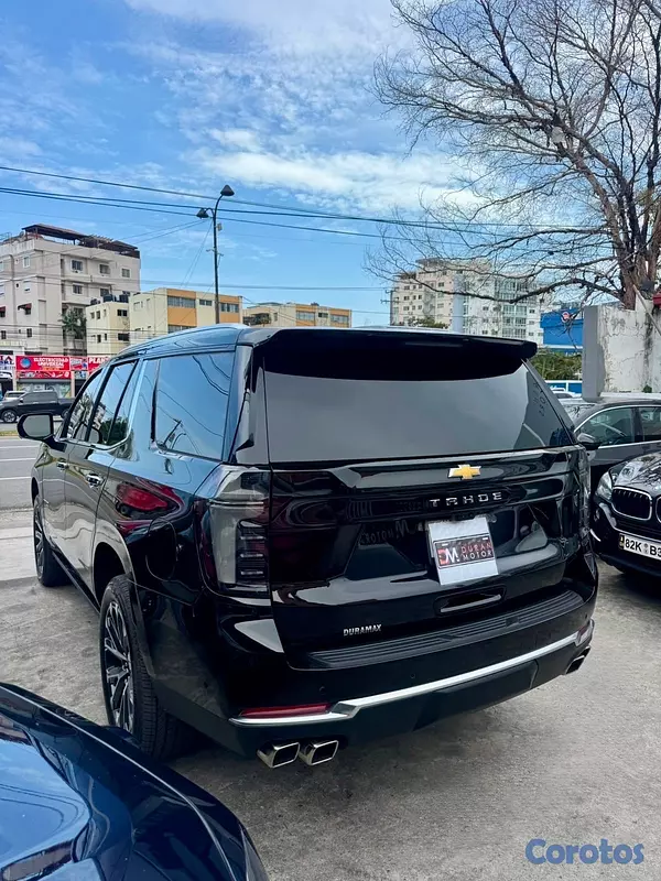 jeepetas y camionetas - Chevrolet Tahoe High Country Duramax 2025
 8