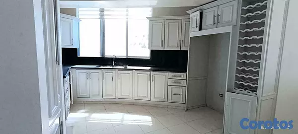 apartamentos - Renacimiento  Hermosa vista 230 mts vista completa , amplio y confortable  3