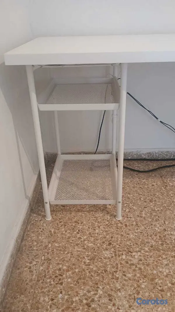 muebles y colchones - Escritorio Personal Como Nuevo 3