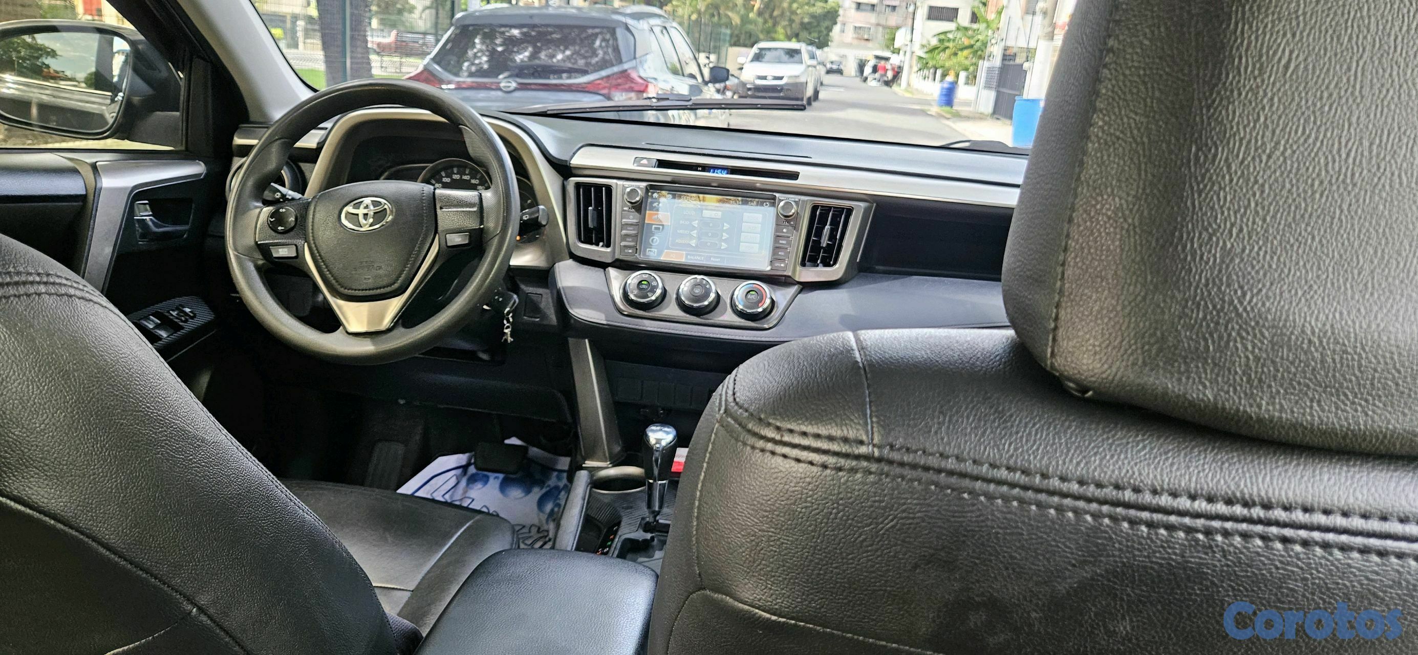 jeepetas y camionetas - Toyota rav4 2015  7