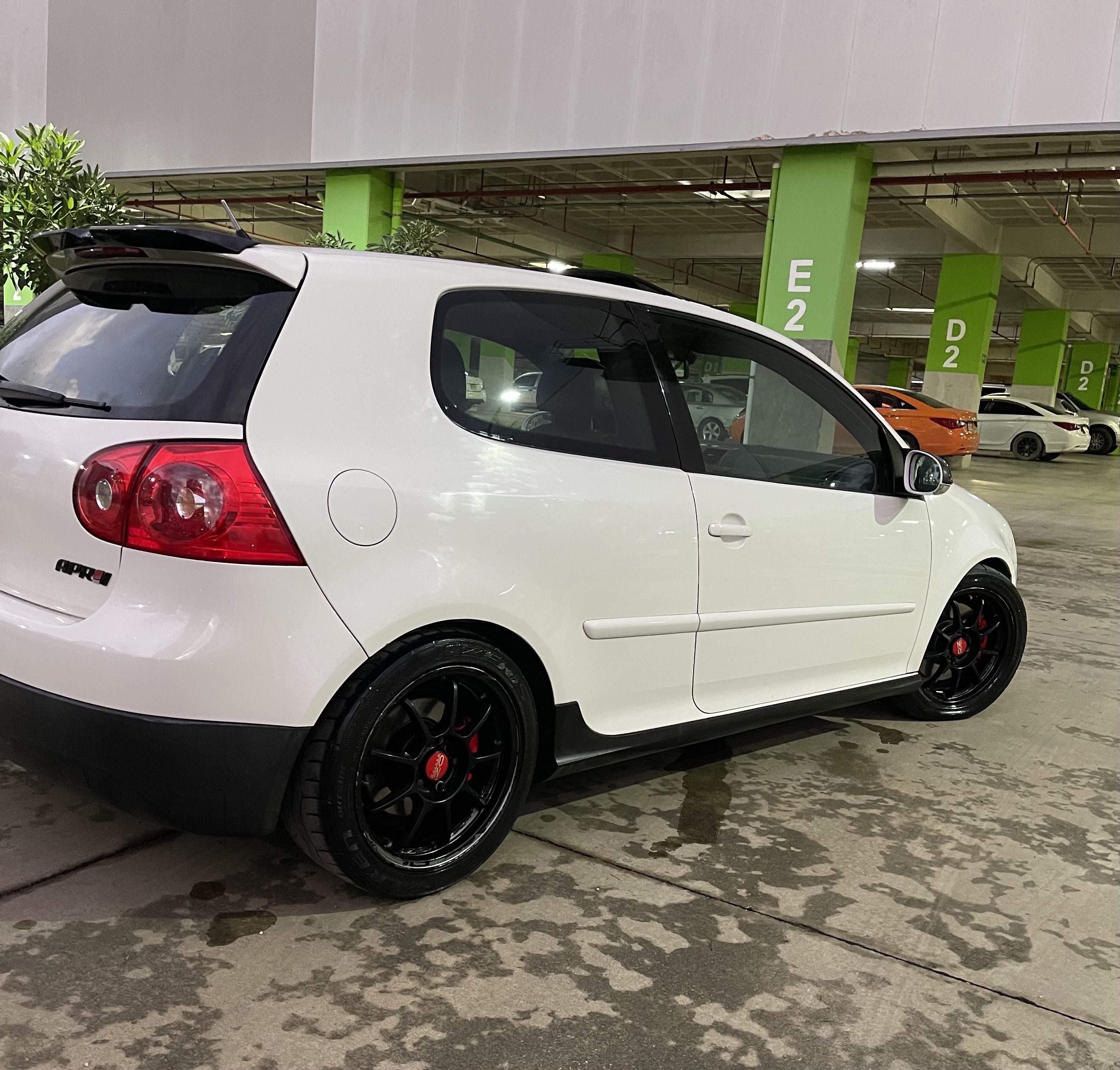 carros - Volkswagen Golf GTI 2008 1