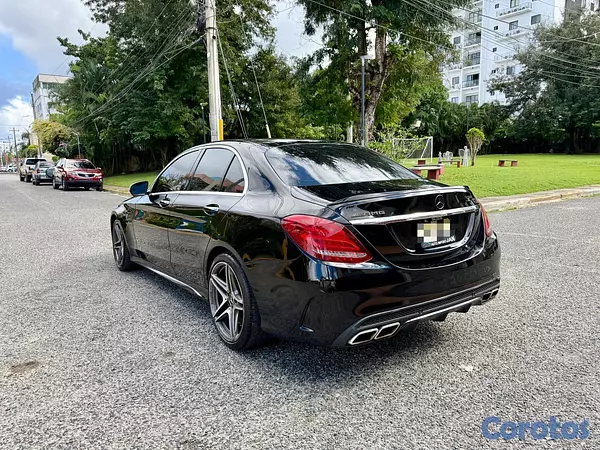 carros - Mercedes Benz C 63 AMG 4