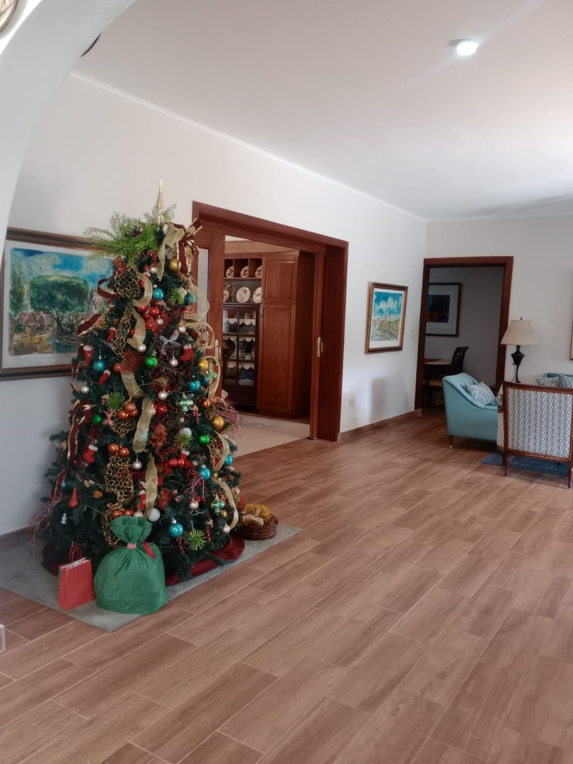 casas - VENDO   EXCELENTE CASA EN ARROYO HONDO (NUEVA)
PRECIO US$ 300 mil (negociable) 2