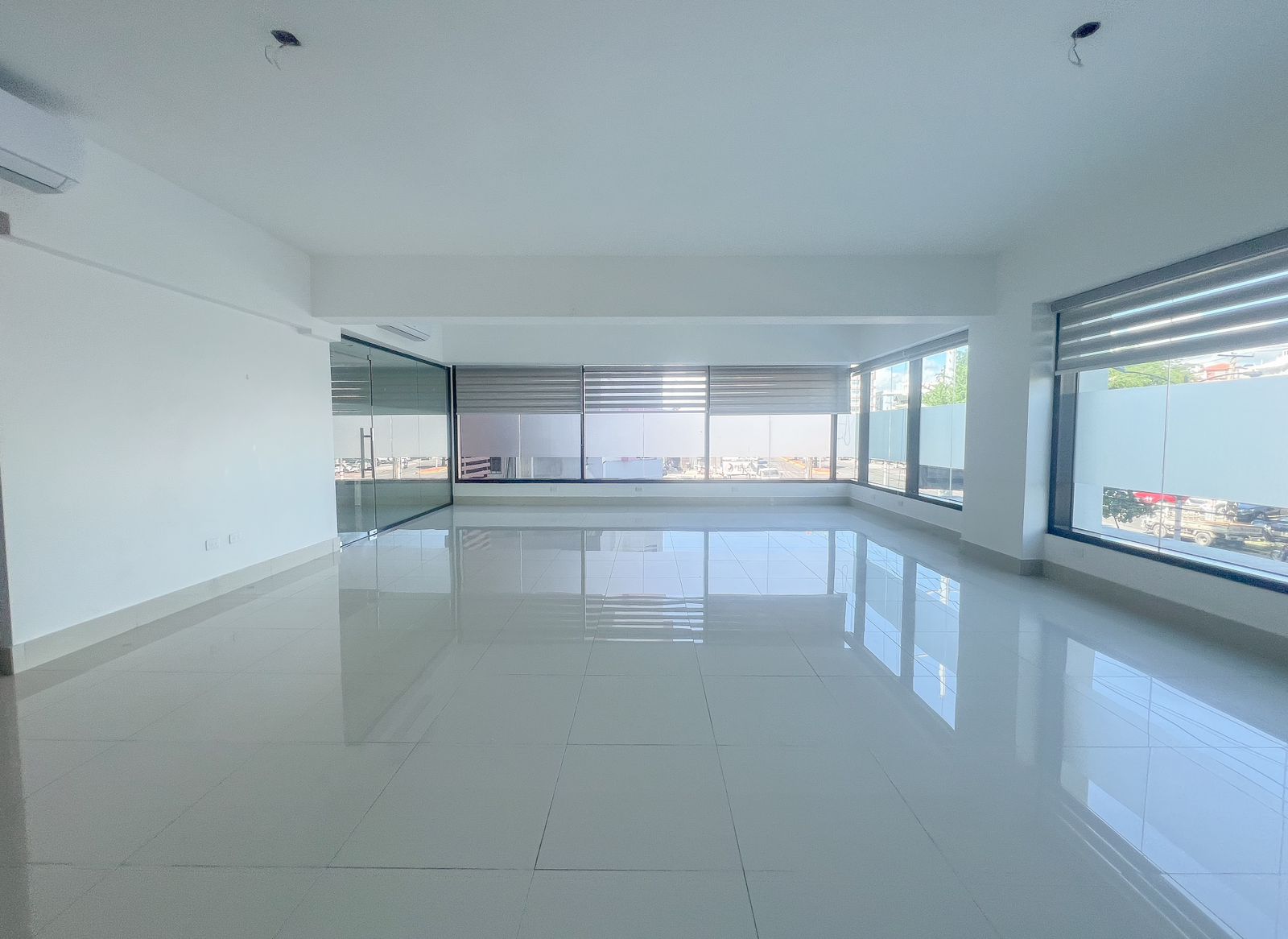 oficinas y locales comerciales - Mirador Sur, Local En Venta En Torre Empresarial 2