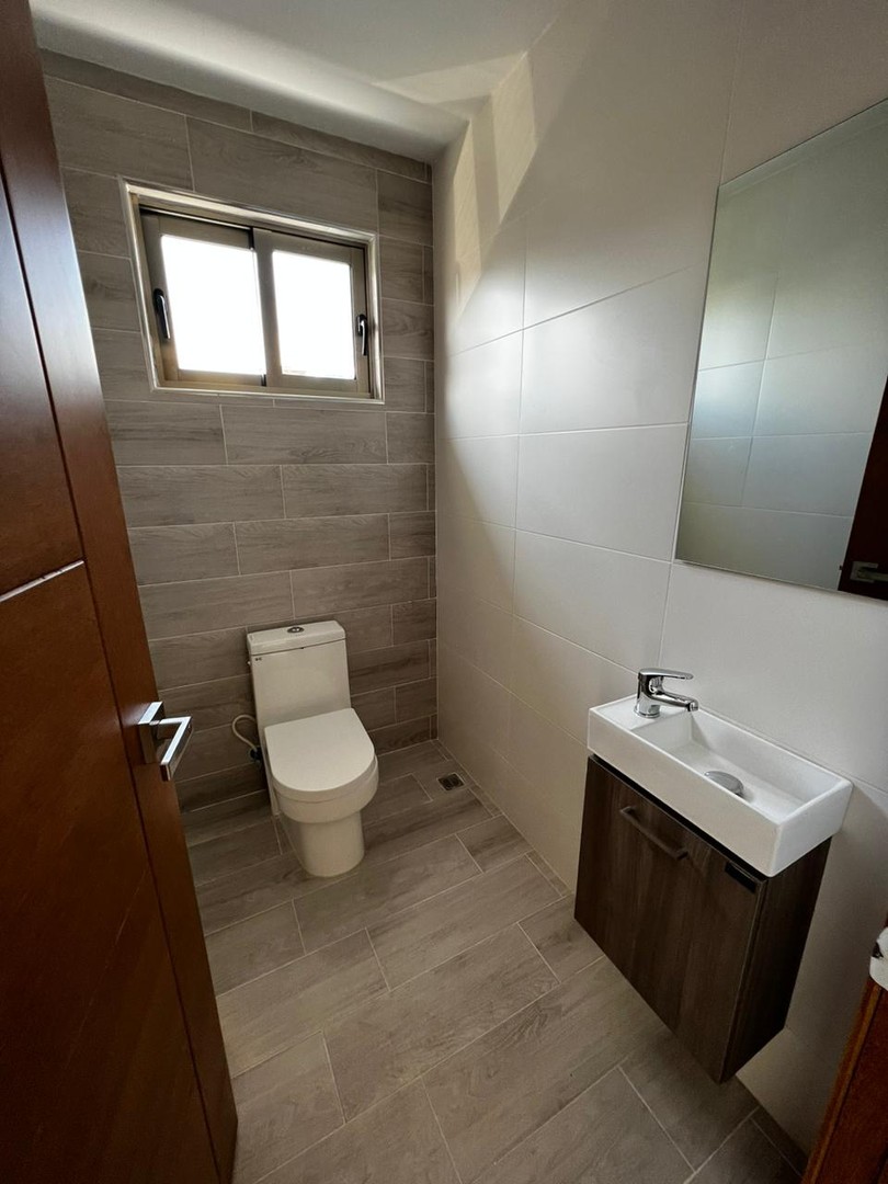 apartamentos - Apartamento con línea blanca en Naco  2