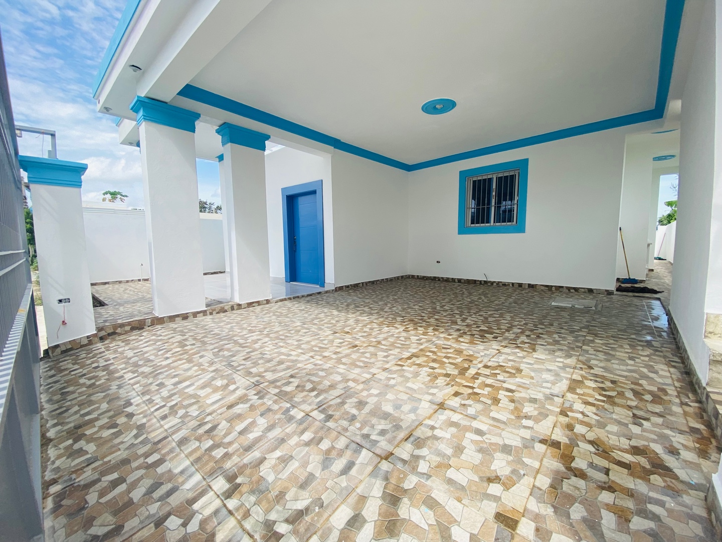 casas - CASA EN VENTA EN SANTIAGO DE LOS CABALLEROS PRÓXIMO A LOS REYES  1