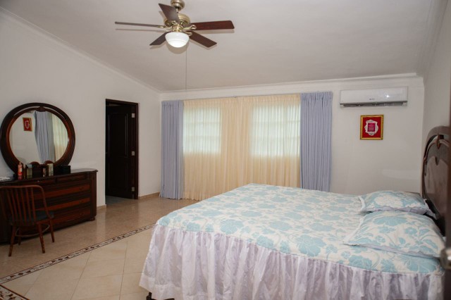 casas - Hermosísima casa en venta en Hato Nuevo, Santo Domingo Oeste 8