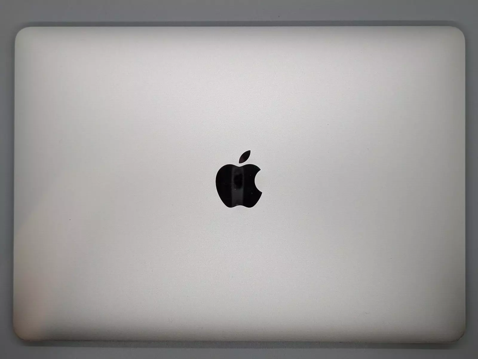 computadoras y laptops - MacBook Pro 2017 Retina COMO NUEVA 6