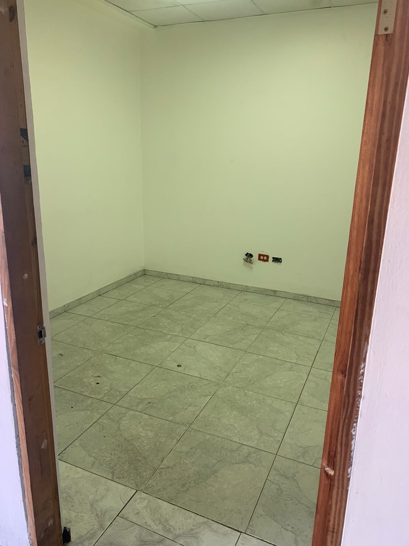 oficinas y locales comerciales - 🔵 Alquilo Local 84 mts 3er piso en los prados  para oficina 
 5