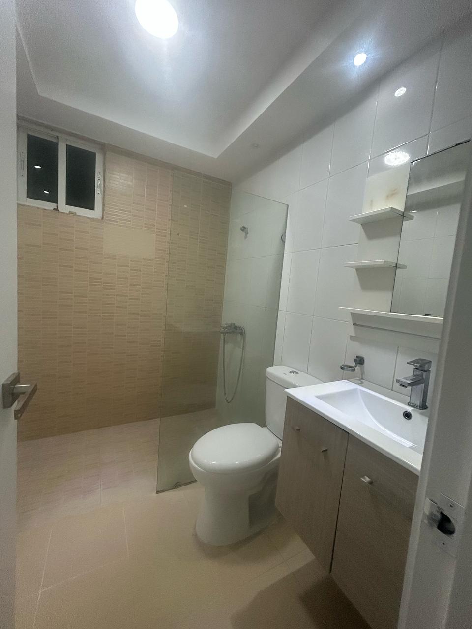 apartamentos - Venta de apartamento, piso 7 en Urb. Real 284.64 m 4