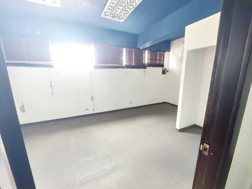 oficinas y locales comerciales - Local Comercial en Alquiler El Millon 5