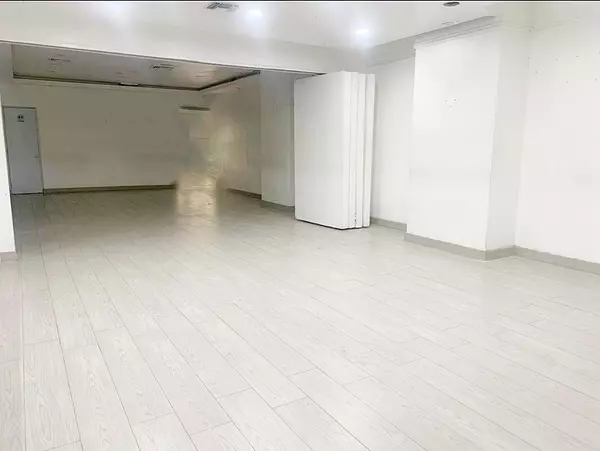 oficinas y locales comerciales - Local céntrico en Piantini  2