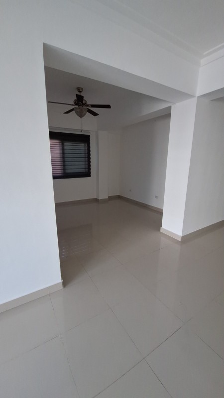 apartamentos - Se alquila apartamento amplio y fresco en El Millón: USD 1,200

 6