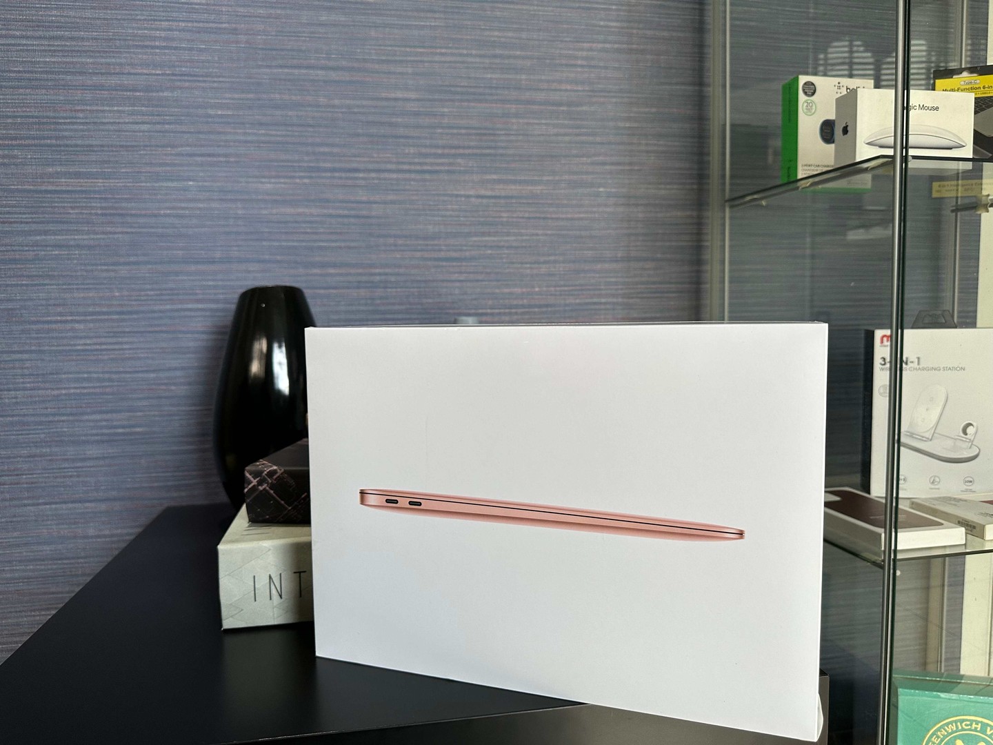 celulares y tabletas - Macbook Air 2020 M1 Apple chip/ 256gb/ 8gb ram/ gold Nueva Sellada  1