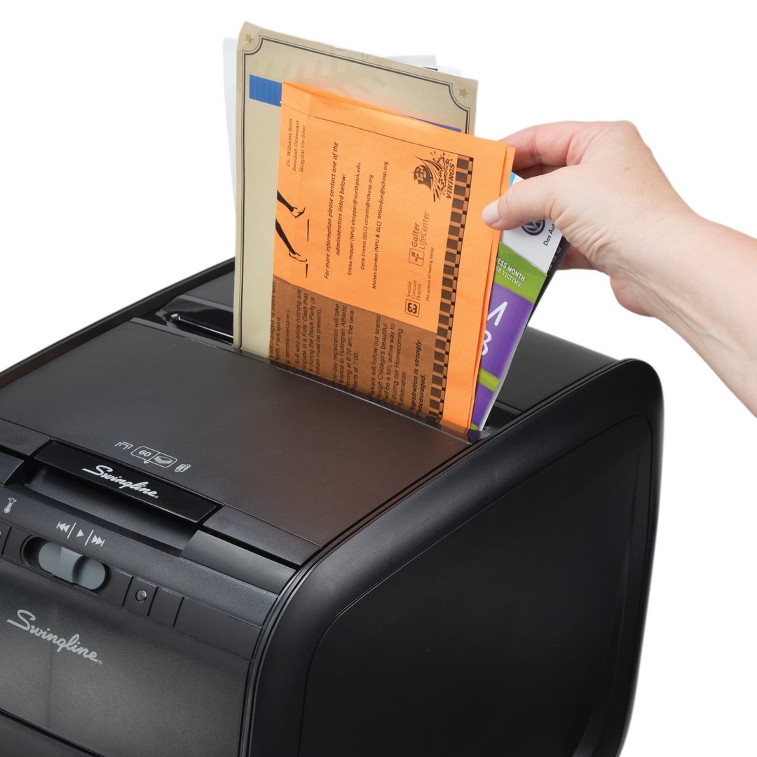 computadoras y laptops - Trituradora de papel,GBC  alimentación automática,  60 hojas 3