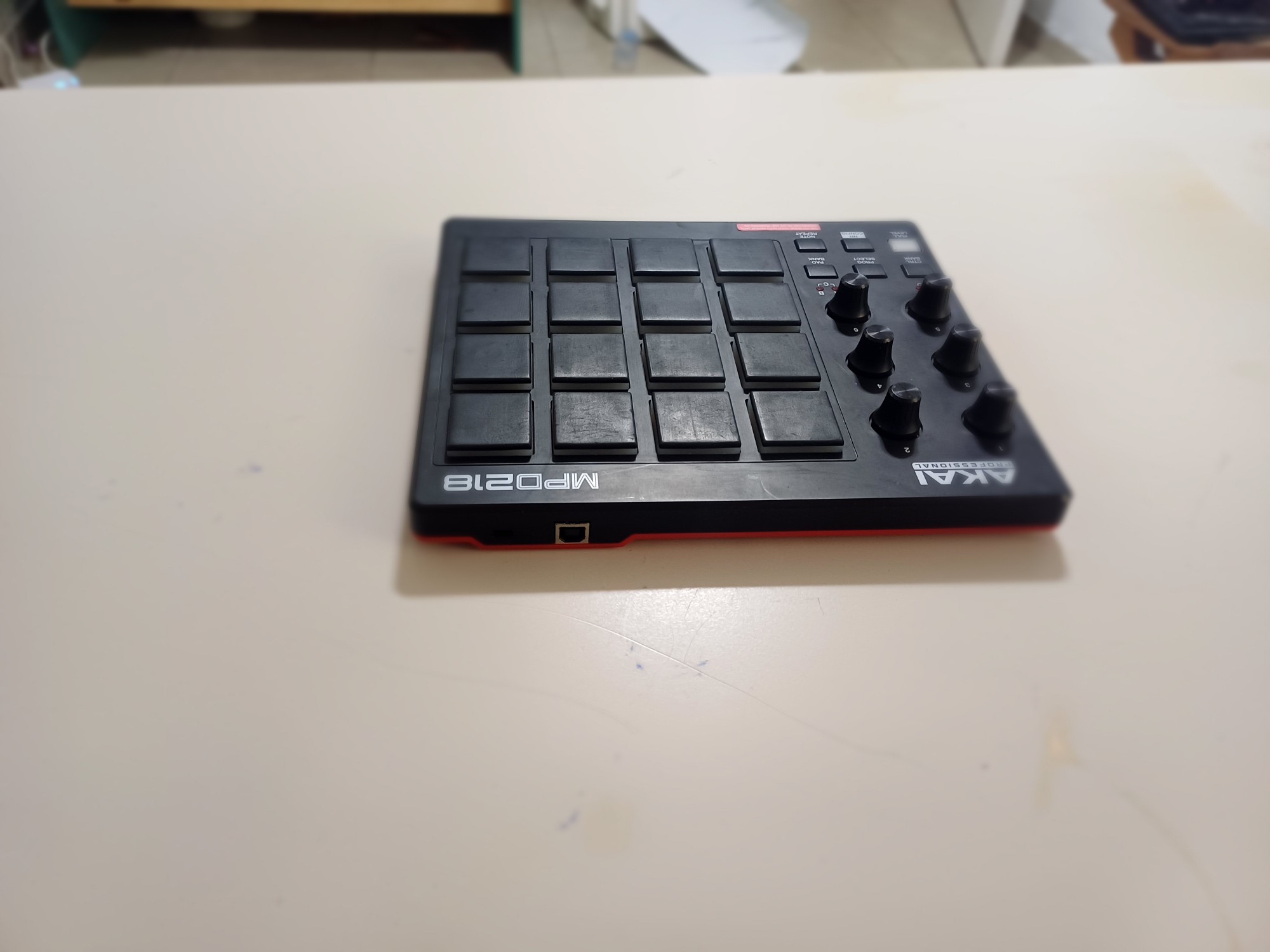 otros electronicos - Vendo pad akai en optimas condiciones negociable 1