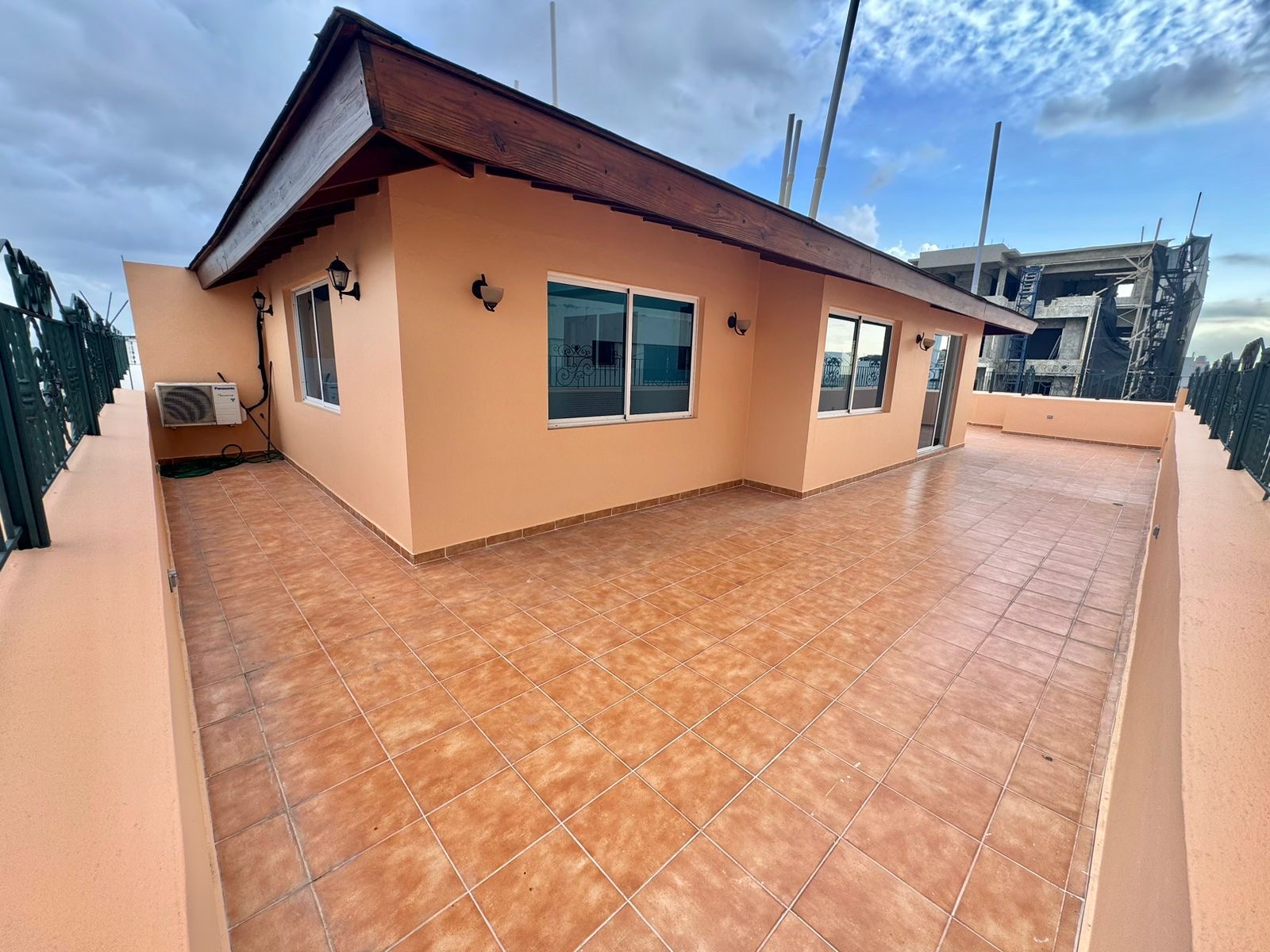 apartamentos - Penthouse en Venta BELLA VISTA SUR OFERTA: USD 351 8