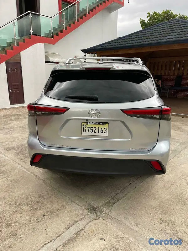 jeepetas y camionetas - Toyota higlander xle 2021 2
