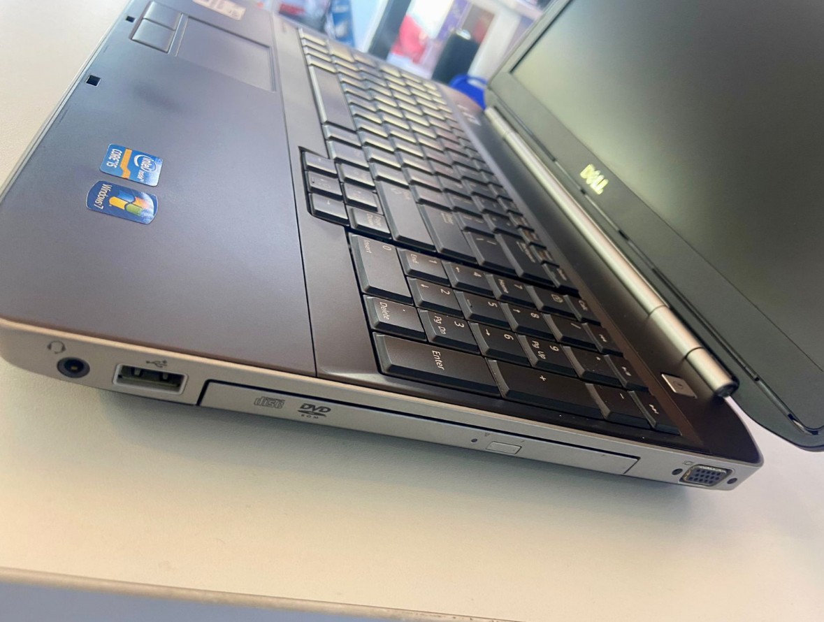 computadoras y laptops - Laptop Dell Latitude E5520
 1